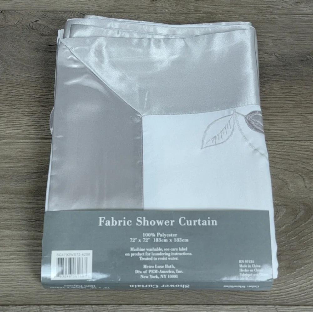 Metro Luxe Bath White & Silver Fabric‎ Shower Curtain NEW!